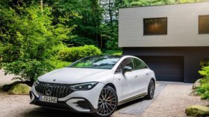 Xe điện Mercedes EQE AMG 53