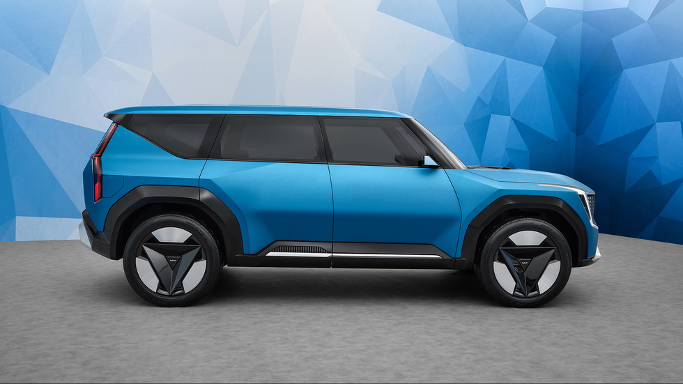 Bên hông xe điện Kia EV9