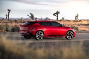 Chi tiết của xe KIA EV6 GT 2023 được tiết lộ