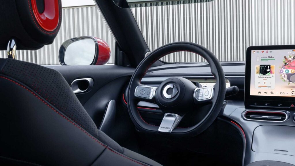 Hình ảnh vô lăng bọc Alcantara có logo Brabus