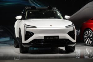 Hengchi 5 - Xe điện mới của Trung Quốc với đơn hàng ồ ạt
