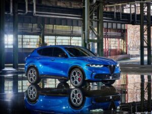 Alfa Romeo Tonale 2023: Một chiếc xe đáng chờ đợi