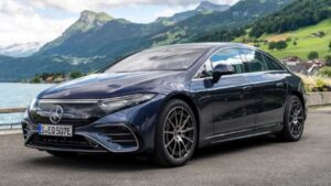 Mercedes ra mắt xe điện EQS đi được 700 km mỗi lần sạc tại Nhật Bản