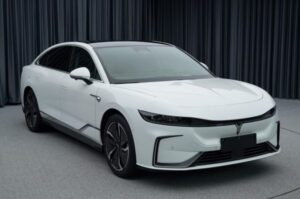 Chiếc sedan đầu tiên của Voyah tiết lộ thông số kỹ thuật