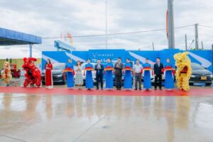 VinFast và Petrolimex khai trương dịch vụ sạc xe điện trên toàn quốc