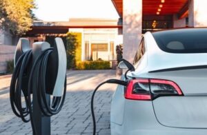 Có nên mua xe điện trước khi tình trạng khan hiếm Lithium sắp tới không?