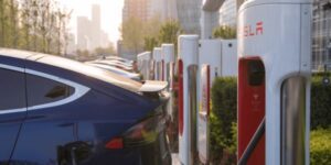 Tesla mở thiết kế Supercharger cho bên thứ ba