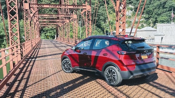 Chevy Bolt EUV 2023 là xe điện có giá cả phải chăng tốt nhất ở Mỹ Chevy Bolt EUV 2023 là xe điện có giá cả phải chăng tốt nhất ở Mỹ