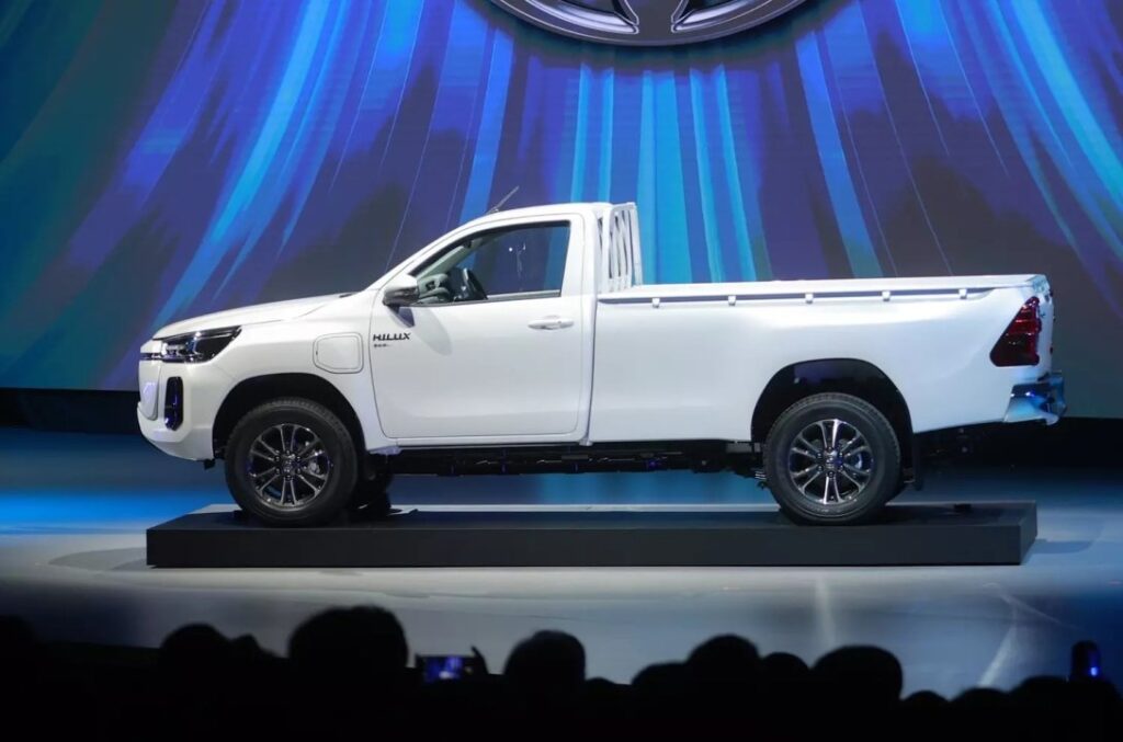 Concept Toyota Hilux BEV ra mắt tại Thái Lan