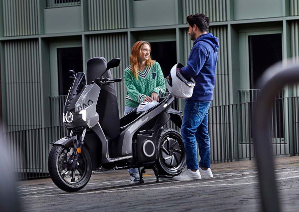 Xe Tay Ga điện Seat MÓ 50 Mẫu Xe Tốt Nhất Trong Phân Khúc 50cc