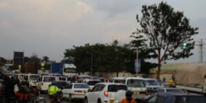 Cộng hòa Uganda phát xe điện miễn phí cho người dân