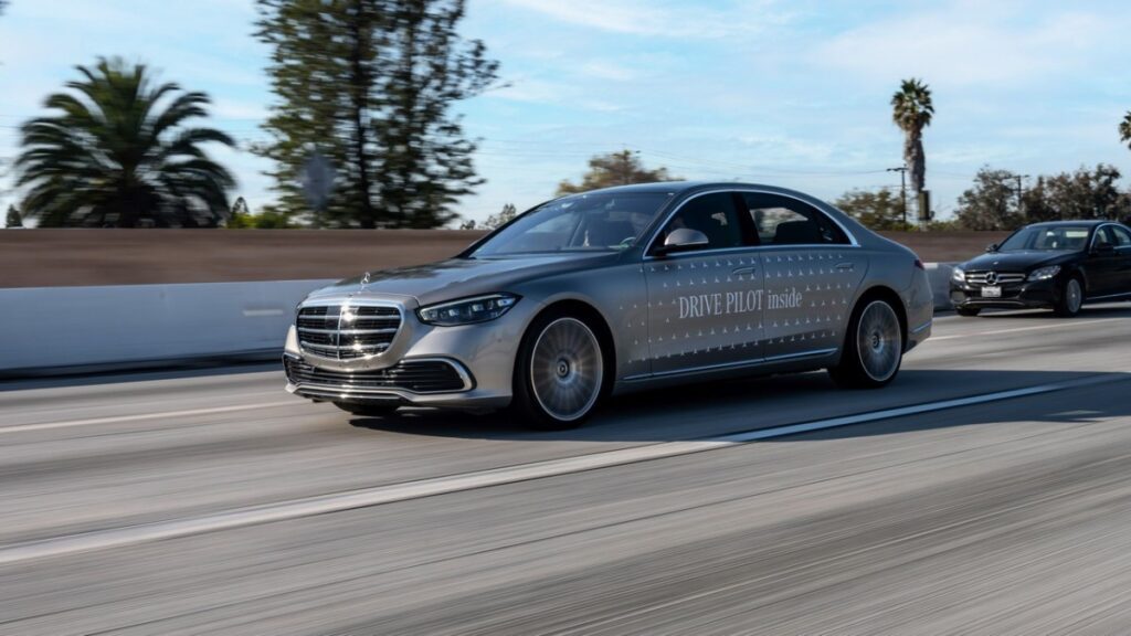 Drive Pilot của Mercedes-Benz được thiết kế để sử dụng cho ô tô tiêu dùng