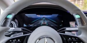 Mercedes là hãng đầu tiên được cấp phép lái xe tự động cấp độ 3 tại Mỹ