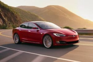 Tesla Trung Quốc khởi động năm 2023 với các ưu đãi giao hàng, bảo hiểm
