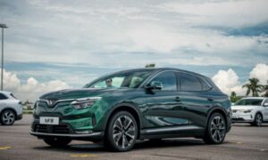Doanh số VinFast tăng hơn 7 lần trong tháng cuối năm 2022
