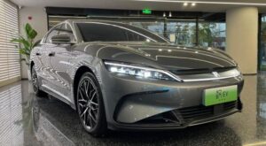 BYD theo chân Tesla giảm giá xe điện