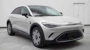 Crossover Smart #3 sẽ ra mắt vào ngày 17/4 tại Thượng Hải