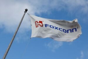 Foxconn chạy đua để trở thành “tay chơi” EV