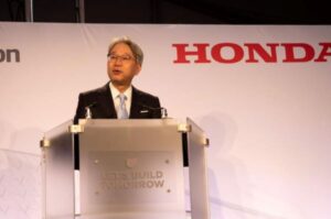 Honda đặt cược vào pin thể rắn để bắt kịp cuộc đua xe điện