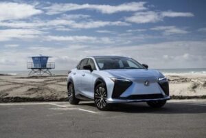 Lexus RZ 450e, bản RX điện của Lexus chốt giá bán ra, cạnh tranh BMW iX, không đắt hơn nhiều VF8