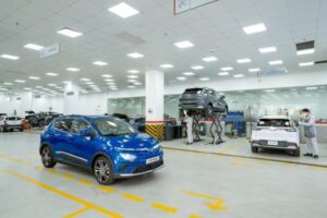 VinFast mở hệ thống "Xưởng dịch vụ không ngày nghỉ"