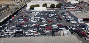 Hàng tồn kho của Tesla đạt mức cao, việc giảm giá không hiệu quả