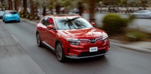 Người mua VF 8 đủ điều kiện nhận mức hoàn thuế tới 7.500 USD