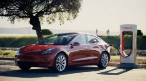 Tesla lắp đặt trụ Siêu sạc thứ 45.000