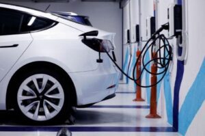 Châu Âu có nguy cơ thua trong cuộc đua pin xe điện