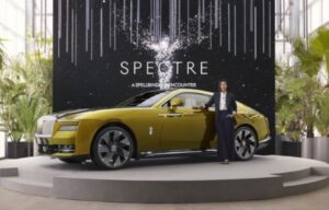 Rolls-Royce ra mắt Spectre EV đầu tiên tại Hàn Quốc