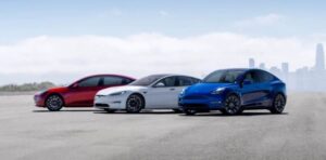 Tesla bắt đầu chạy quảng cáo
