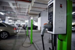 Trung Quốc tiếp tục giảm thuế xe điện đến năm 2027