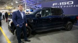 Ford trì hoãn mục tiêu sản xuất xe điện