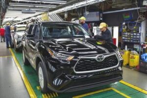 Liên doanh Toyota-GAC sa thải 1.000 công nhân