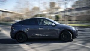 Tesla bán Model Y sản xuất ở Trung Quốc tại Hàn Quốc