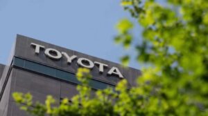 Toyota thúc đẩy công nghệ pin thể rắn cho xe điện
