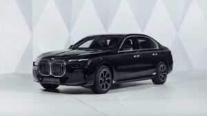 BMW i7 Protection - Xe điện bọc thép đầu tiên trên thế giới