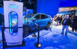 Canada tài trợ sản xuất vật liệu pin cho Ford EV