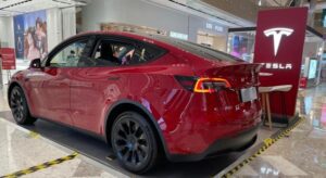 Tesla giảm giá Model Y tại Trung Quốc