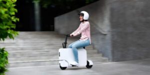 Honda Motocompacto - Xe máy điện gấp gọn, vừa cốp ô tô