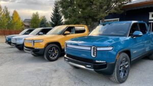 Rivian bứt tốc doanh số, thách thức Tesla