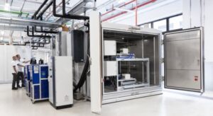 Stellantis mở trung tâm công nghệ pin EV đầu tiên tại Ý