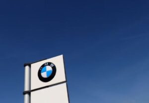 BMW mở rộng dịch vụ sạc xe điện trên khắp nước Mỹ