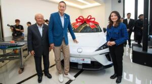 Chiếc MG4 EV đầu tiên do Thái Lan sản xuất xuất xưởng
