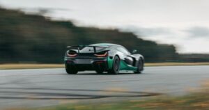 Rimac Nevera EV phá kỷ lục tốc độ thế giới