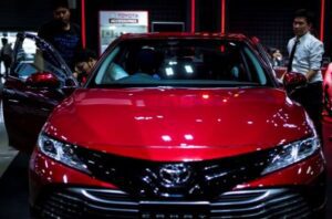Toyota Camry, xe bán chạy nhất ở Mỹ sắp có bản hybrid