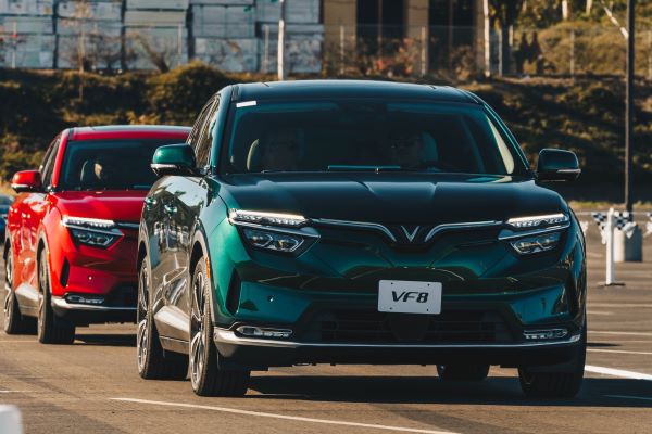 Vinfast bồi thường lên đến 300 USD cho khách khi xe lỗi Vinfast bồi thường lên đến 300 USD cho khách khi xe lỗi