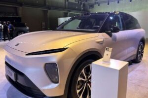 Nio ngừng sản xuất pin xe điện