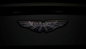 Aston Martin trì hoãn ra mắt xe điện thêm một năm