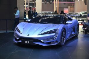 BYD Yangwang U9 sẽ cạnh tranh với Ferrari, Lamborghini và Tesla Roadster
